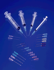 Syringe &amp; Needle, Luer Lock, 3cc, Low Dead Space Plunger, 22G x 1&quot;, 100/bx, 10 bx/cs (36 cs/plt)
